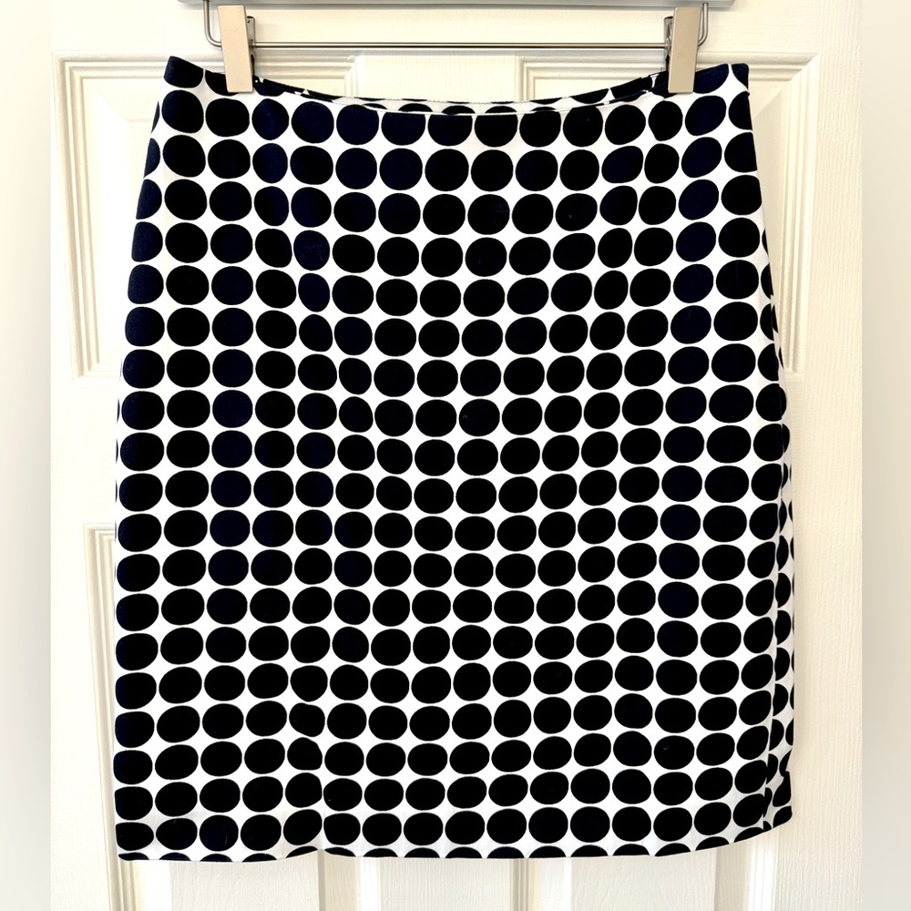 ANNE KLEIN Navy Polka Dot Pencil Skirt - Size 6